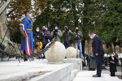 11 November 2020 National Assembly Speaker Ivica Dacic lays wreath on occasion of World War One Armistice Day